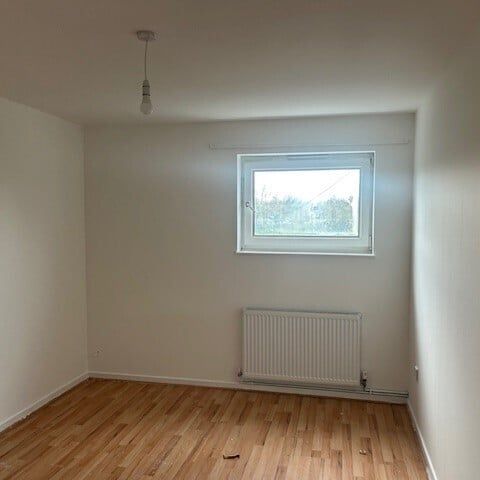 Peterborough - Photo 1