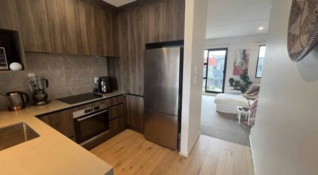 7 Longshore Drive, Long Bay - Photo 2