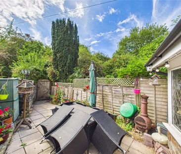 2 bedroom terraced house to rent - Photo 3