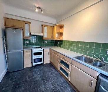 1 Bedroom Flat / Apartment - Millbrook Road East, Southampton - Photo 3