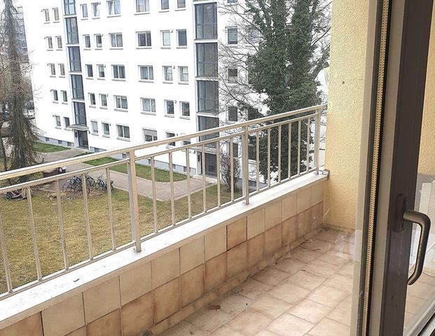 Oberschleißheim - Charmante 2 Zimmerwhg., Küche, Bad/WC, Flur, Balkon, Kellerabteil - Photo 1