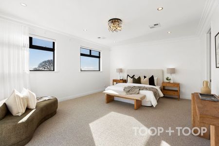 Luxury 5 bedroom home in Wattle Park - Photo 5