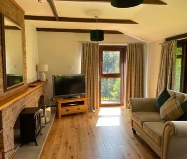 2 bedroom detached bungalow to rent - Photo 1