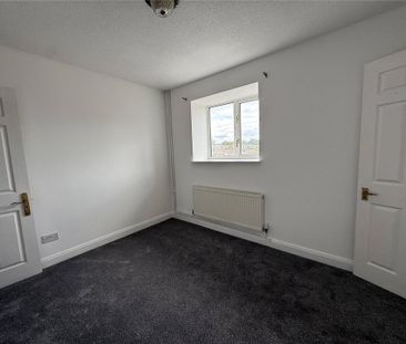 3 bedroom detached house to rent - Photo 3