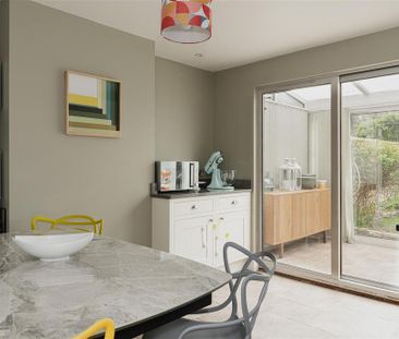 3 bedroom semi-detached house to rent - Photo 4