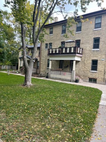 For Lease - 1 Waverly Place Unit# 3, London East, Ontario - Photo 4