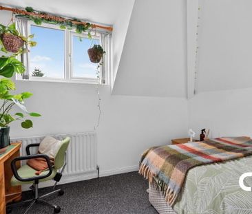 14 Prince Edward Park, Belfast, BT9 5GD - Photo 3