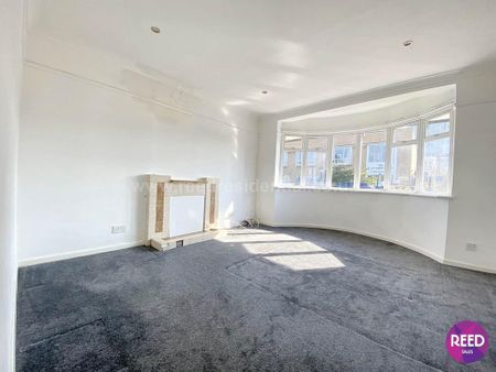 3 bedroom semi-detached bungalow to rent - Photo 3