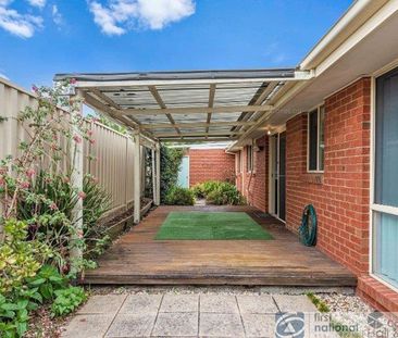 24A Tomasetti Crescent, Narre Warren - Photo 2