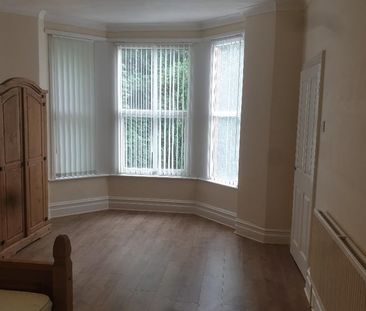 1 Bed Flat, Wavertree, L15 - Photo 1