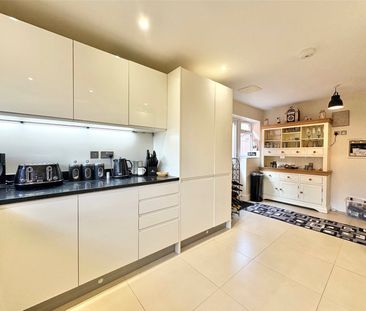 Samson Close, Aldershot, Hampshire, GU11 - Photo 6
