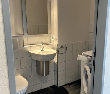 Zentral gelegene 4 1/2 Zimmer Dachwohnung mit wunderschönem Ausblick - Foto 4