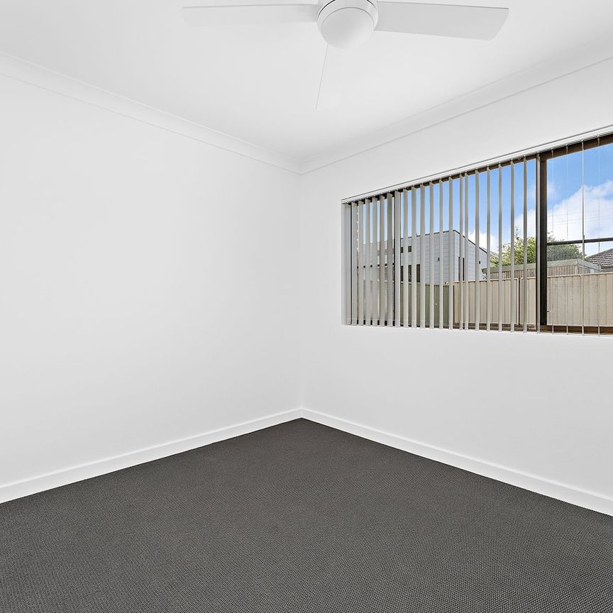 Renovated Ground Floor Unit In Convenient Location - Photo 1