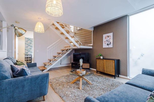 3 bedroom townhouse to rent - Photo 1