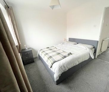 Lysley Close, Chippenham - Photo 1