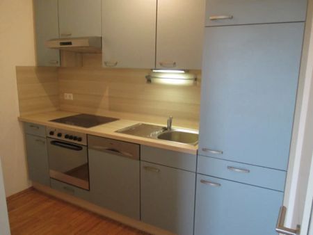 Zentral und günstig wohnen I Über den Dächern – Citywohnung nahe Augarten - Foto 3