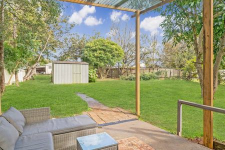 Family Home in Prime Location! - Photo 5