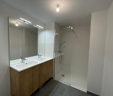 Location Appartement 4 pièces 86m² AYTRE 17440 - Photo 4