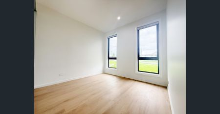 Brand New 5-Bedroom Family Home for Lease Now - Photo 3