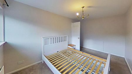 3 bedroom semi-detached house to rent - Photo 3