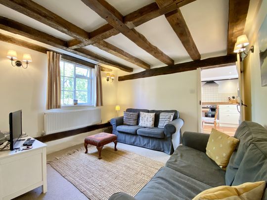 Charming Semi Detached Three Bedroom Cottage with Ground Floor WC, Garage and Parking. - Photo 1