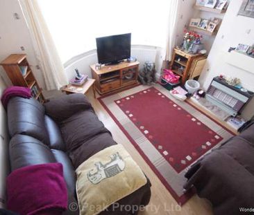 2 bedroom property to rent in Southend On Sea - Photo 2