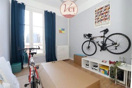 Location Appartement 4 pièces 86m² VICHY 03200 - Photo 4