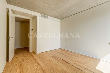 Apartamento T3 duplex com piscina e vista panorâmica em Marvila - Photo 4