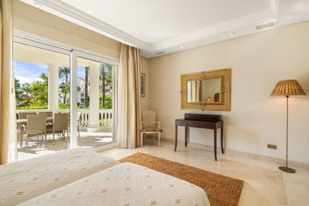 2 Bedroom Apartment For Rent in Estepona, Málaga - Photo 4