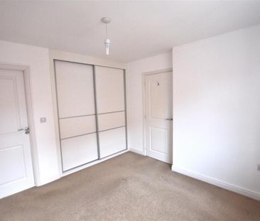 3 bedroom detached house to rent - Photo 4