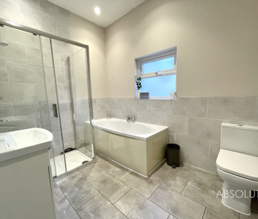 1 bed flat to rent in Victoria Parade, Torquay, TQ1 - Photo 3