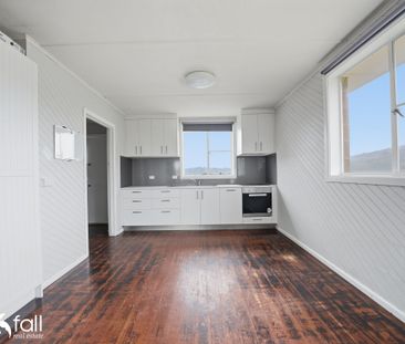 Well presented 3 bedroom family home - Photo 5