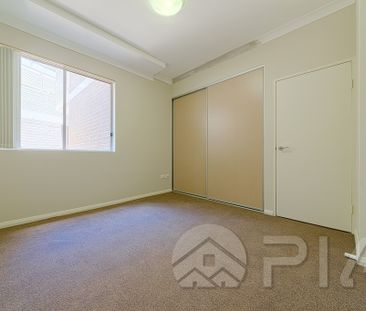 Modern 1 Bedroom Apartment for lease - Photo 4