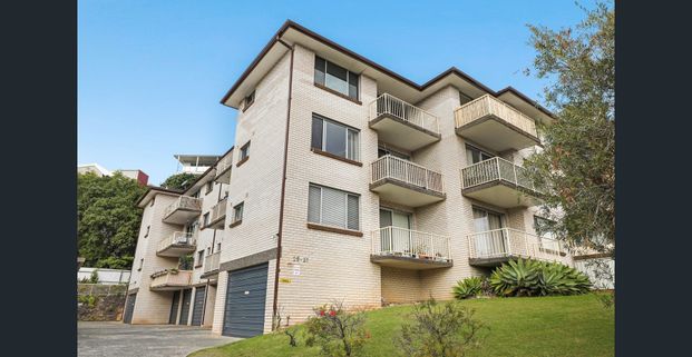 Charming Two Bedroom Unit with Spectacular Views! - Photo 1