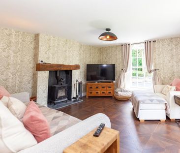 3 bedroom semi-detached house to rent - Photo 1