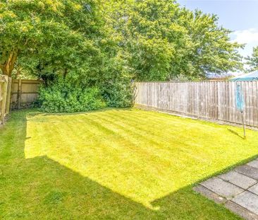 3 bedroom link detached house to rent - Photo 5