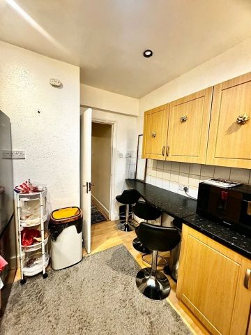 Room in a Shared Flat, Renters Avenue, NW4 - Photo 4