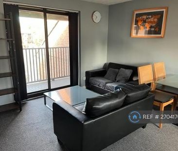 2 bedroom flat to rent - Photo 4