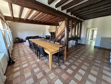 Location maison 6 pièces 351.81 m2 à Èvres - Photo 5