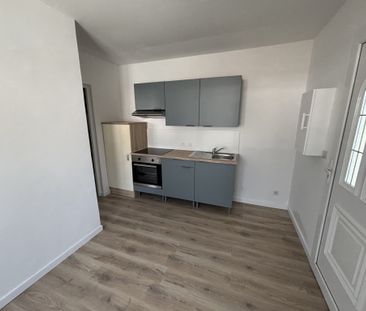 APPARTEMENT T2 NON MEUBLÉ RÉNOVÉ ROUTE DE PARIS - AVEC STATIONNEMENT - Photo 4