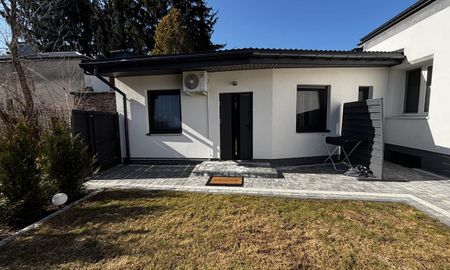 Warszawa, Mokotów, Siekierki, Bartycka - Photo 2