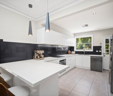 Contemporary Family Home with Poolside Entertaining & Leafy Outlooks - Photo 6