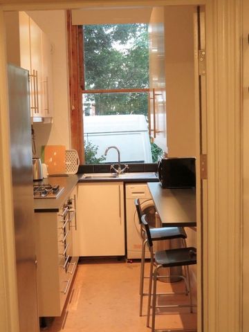 Room in a Shared Flat, Kirkdale, SE26 - Photo 3