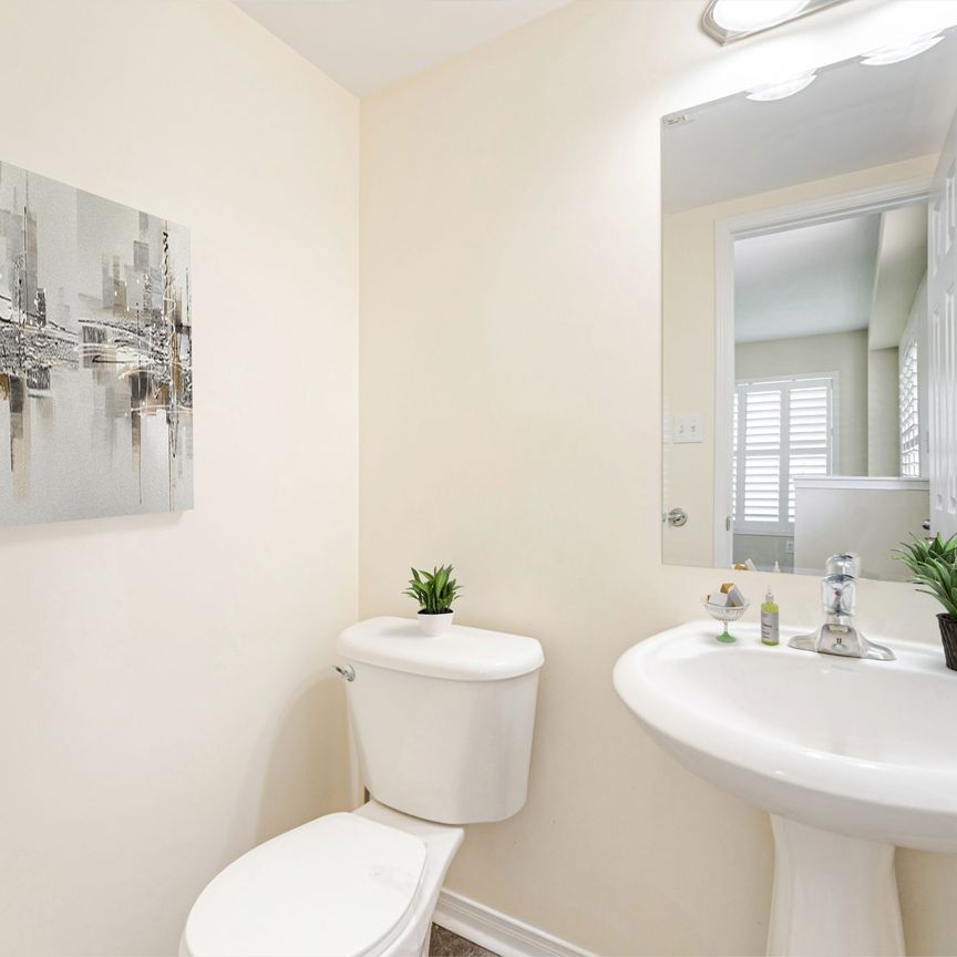 For Lease - 148 Osborn Avenue Unit# UPPER, Brantford, Ontario - Photo 1