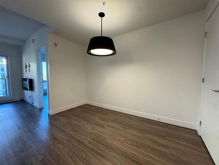 285 Boul. Hymus - Photo 3