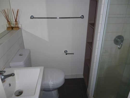 18/589 Glenferrie Road, Hawthorn VIC 3122 - Apartment For Rent | Domain - Photo 1