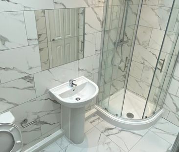 Flat B, Cross Green Crescent, Leeds, LS9 0DD - Photo 6