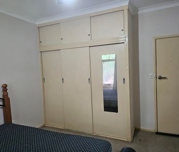 4-bedroom shared house, Ashcroft Place - Photo 2