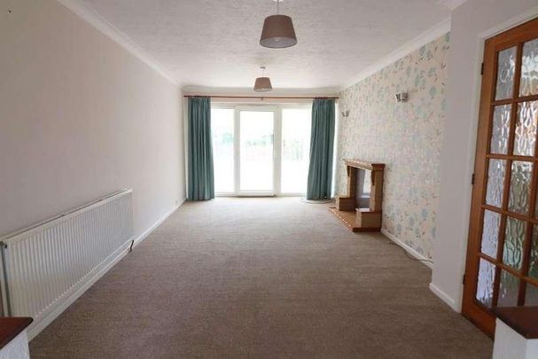 Dunstall Road, Barton Le Clay, Bedfordshire, MK45 - Photo 1