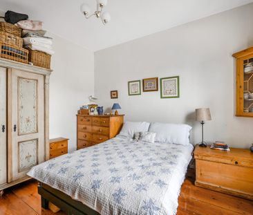 Historic Cottage In Battery Point - Photo 1